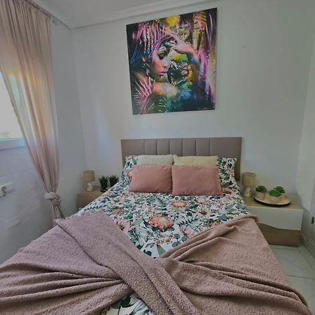 Apartamento Pod Papugami Torrevieja Eksteriør billede