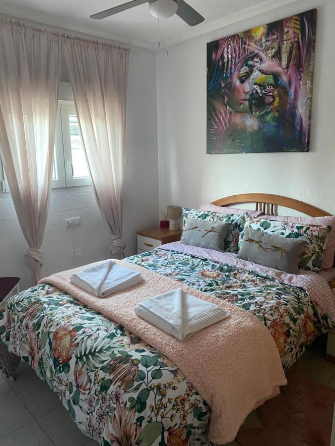 Apartamento Pod Papugami Torrevieja Eksteriør billede