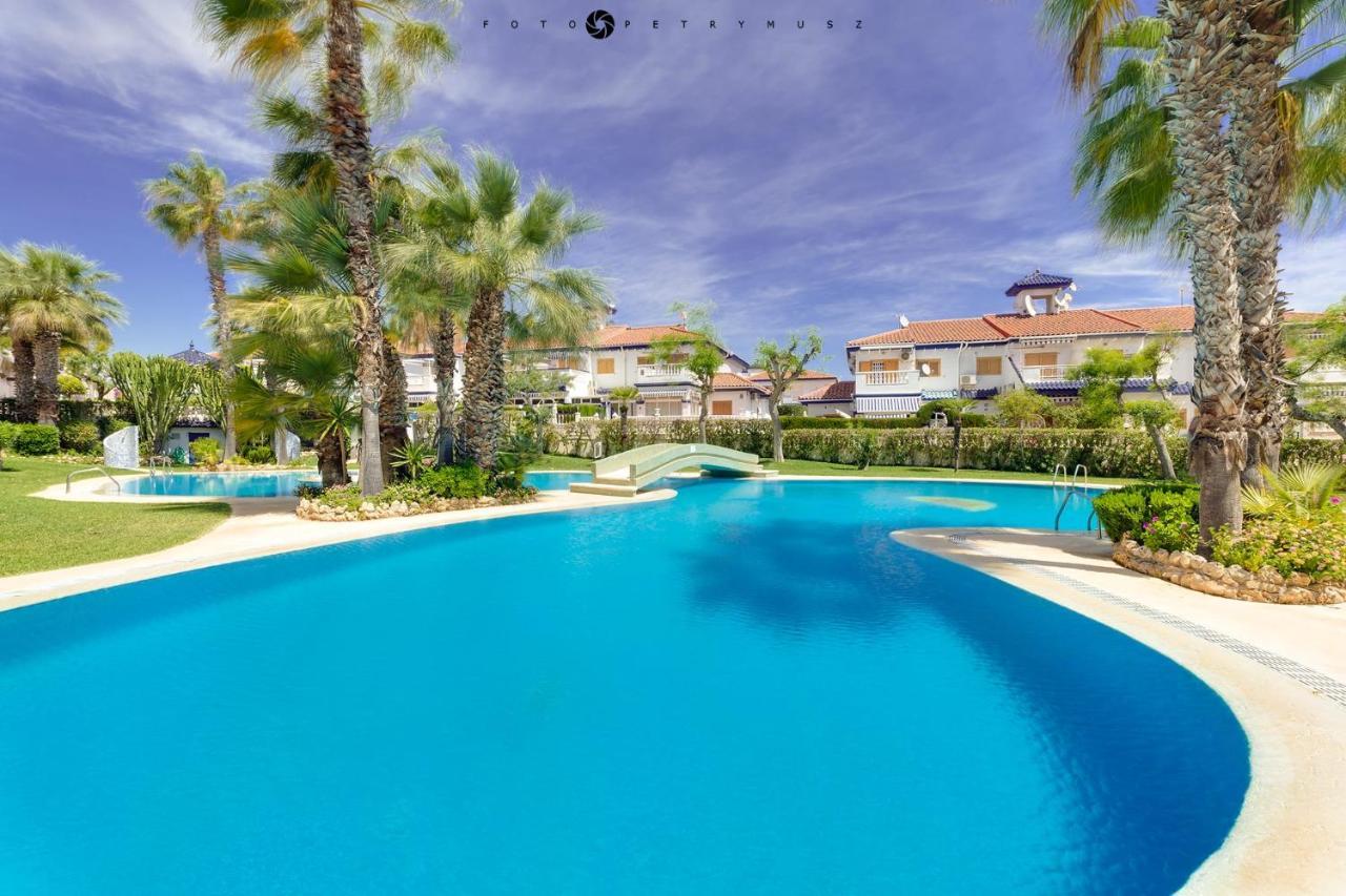 Apartamento Pod Papugami Torrevieja Eksteriør billede