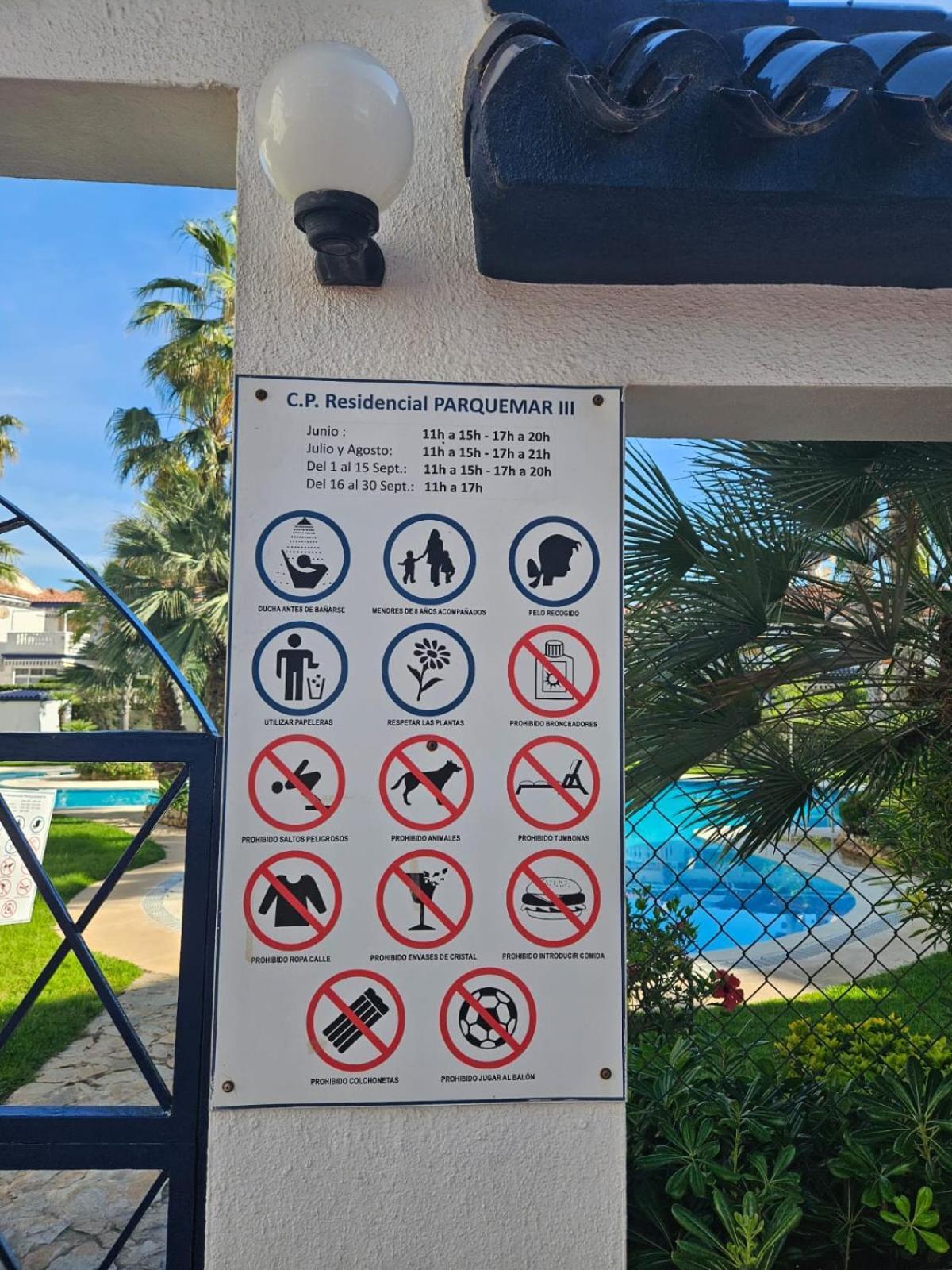 Apartamento Pod Papugami Torrevieja Eksteriør billede