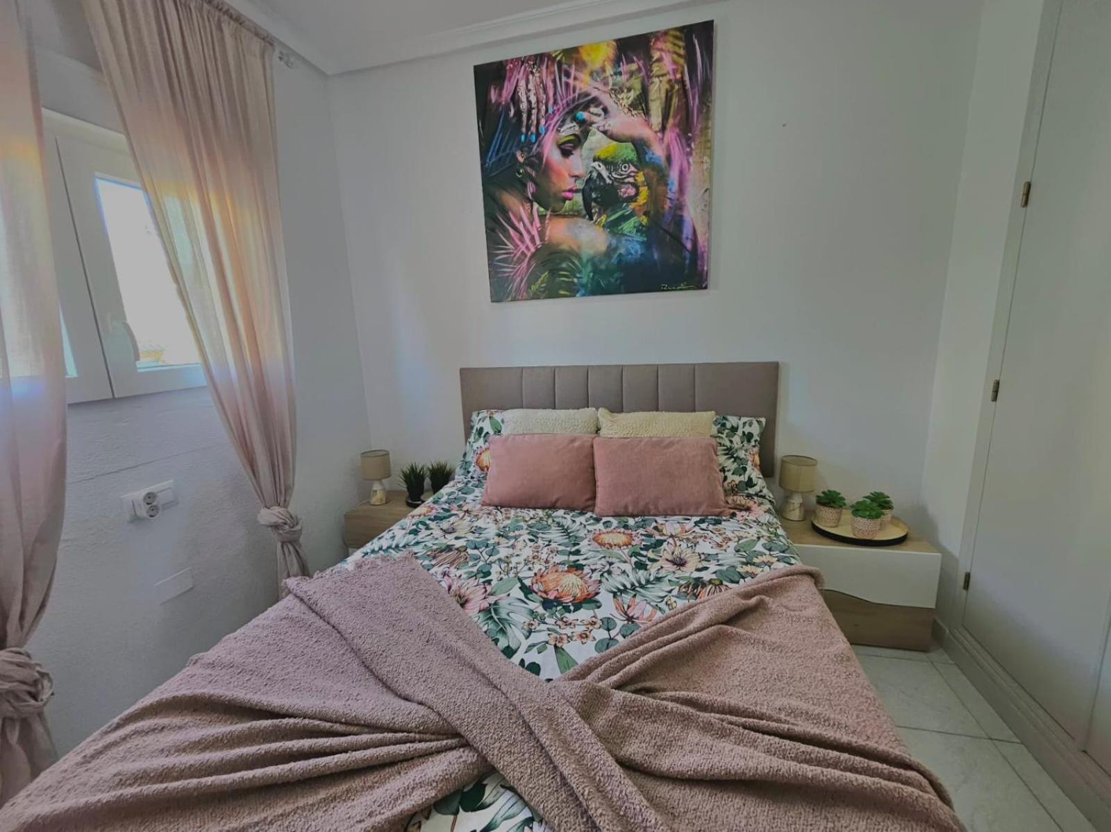Apartamento Pod Papugami Torrevieja Eksteriør billede